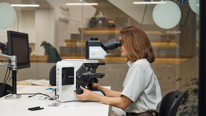 Dr. Karrie Rose in the Conservation Science Lab