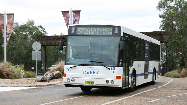 Bus at Taronga Western Plains Zoo 