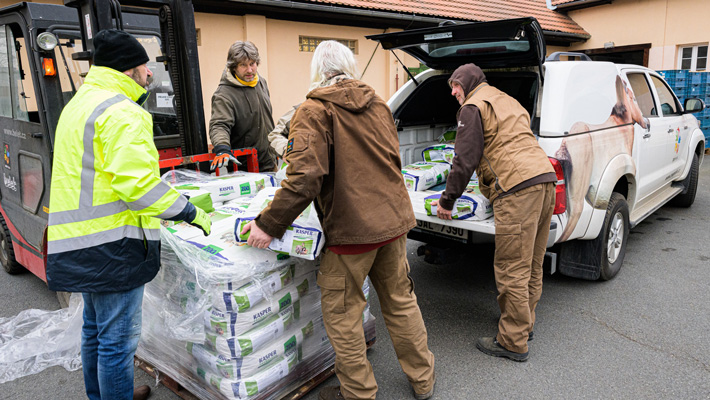 Donations arriving at impacted Zoo
