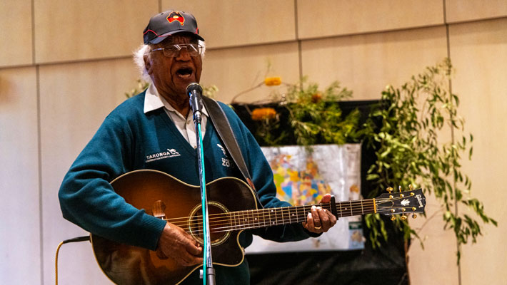 Uncle Col Singing during Animals of the Dreaming workshop